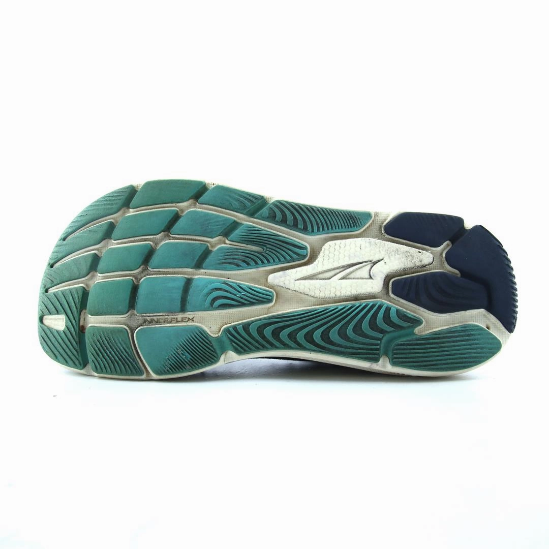 ALTRA PARADIGM 6 lightweight athletic shoe look