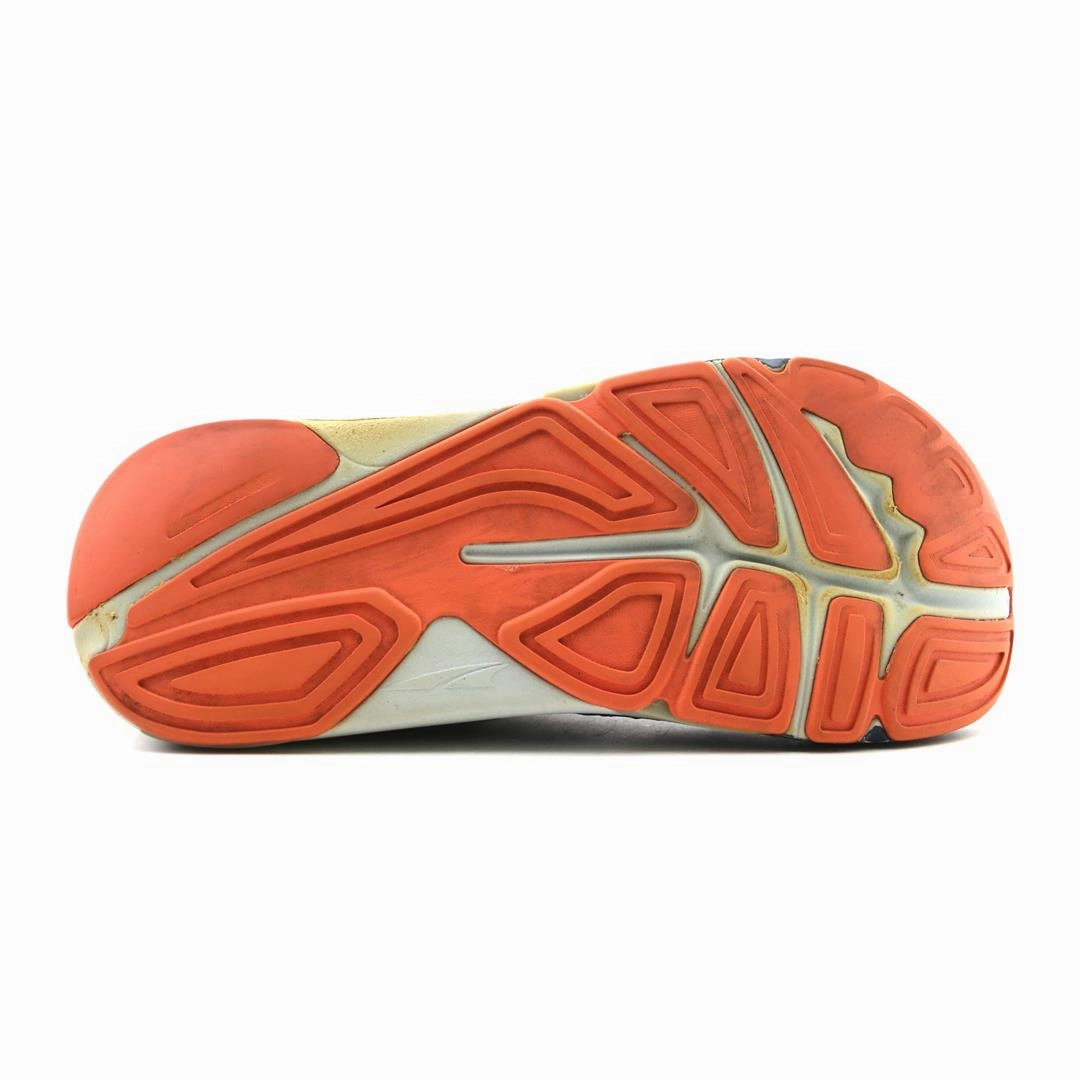 ALTRA PARADIGM 6 lightweight athletic shoe look