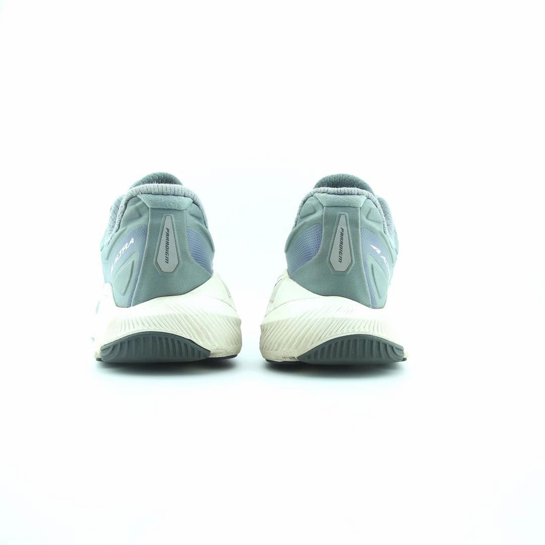 ALTRA PARADIGM 6 lightweight athletic shoe look