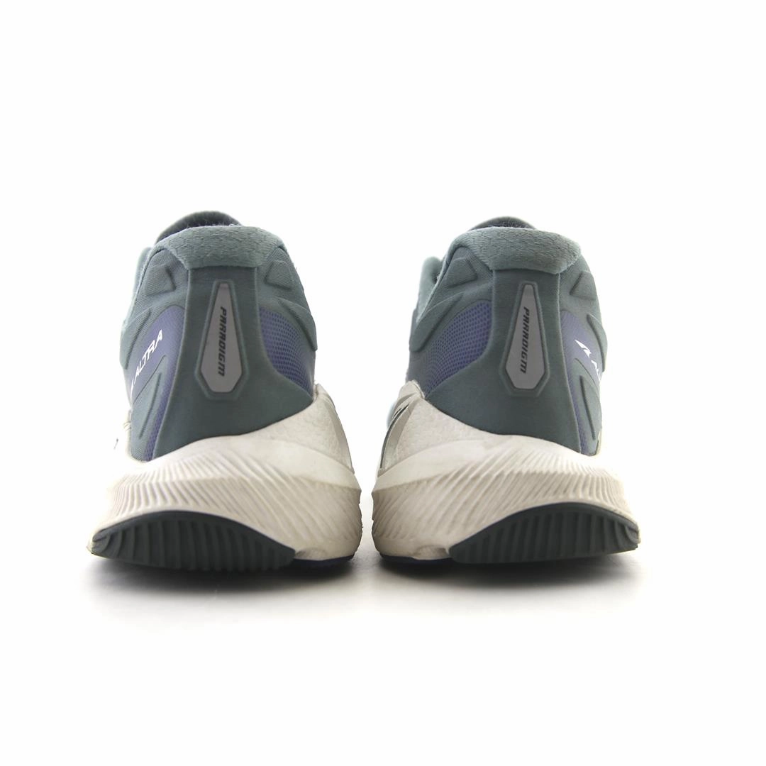 ALTRA PARADIGM 6 lightweight athletic shoe look