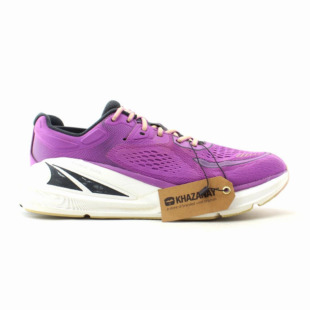 ALTRA PARADIGM 6 lightweight athletic shoe look