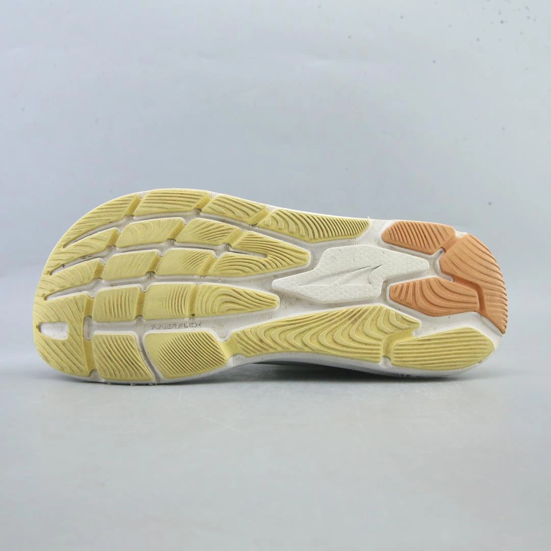 ALTRA PARADIGM 6 lightweight athletic shoe look