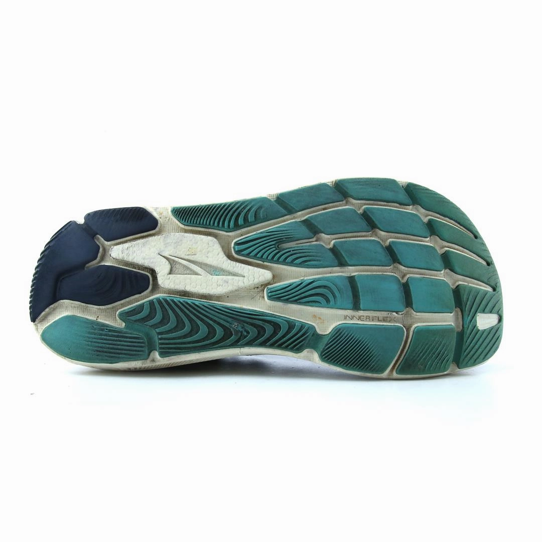 ALTRA PARADIGM 6 lightweight athletic shoe look