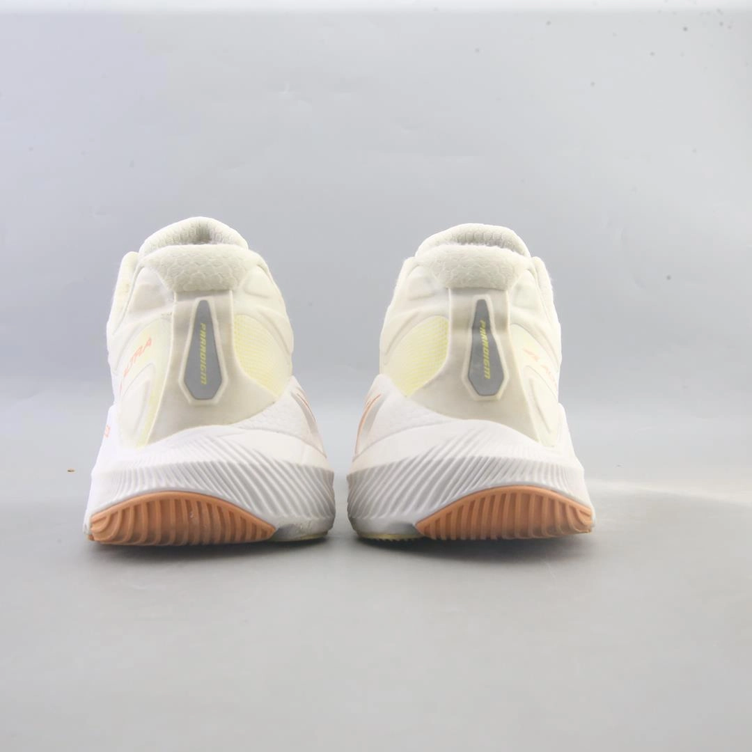 ALTRA PARADIGM 6 lightweight athletic shoe look