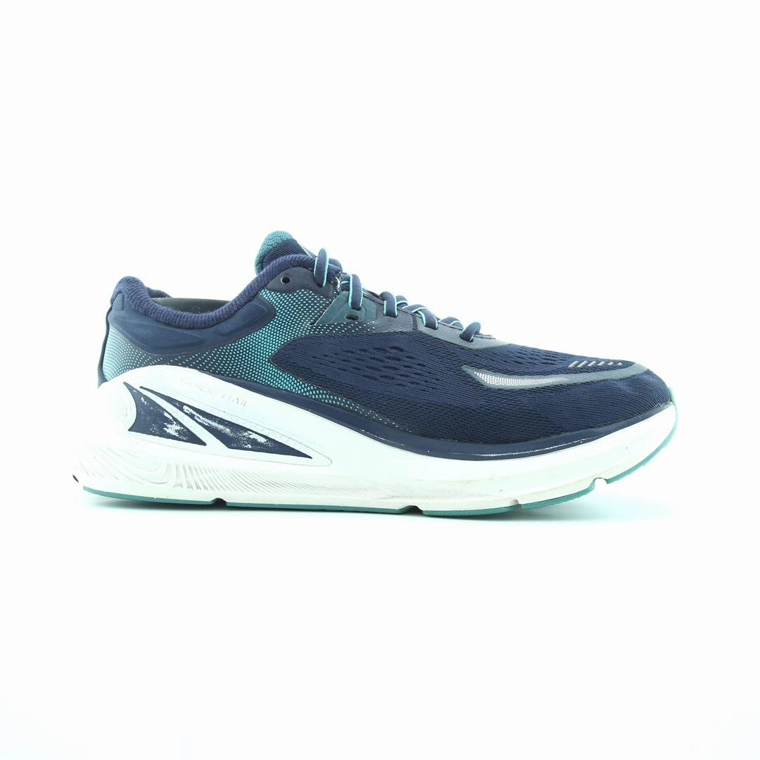 ALTRA PARADIGM 6 lightweight athletic shoe look