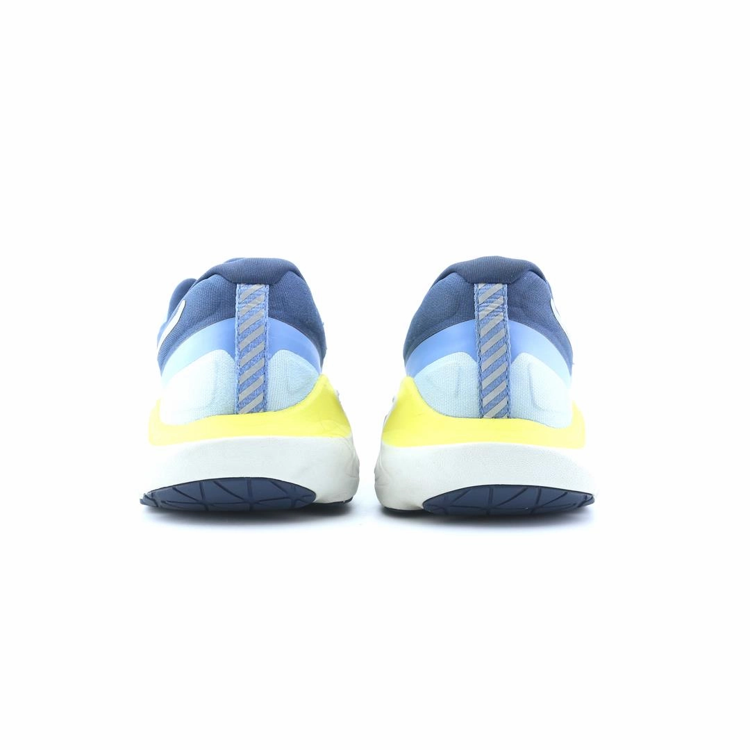 ALTRA PARADIGM 7 lightweight athletic shoe look