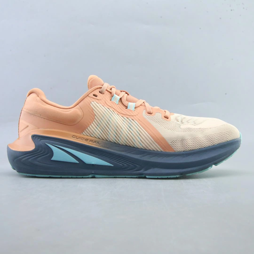 ALTRA PARADIGM 7 lightweight athletic shoe look