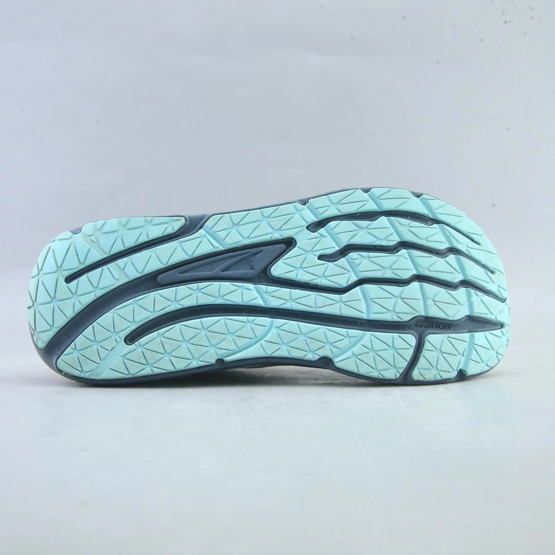 ALTRA PARADIGM 7 lightweight athletic shoe look
