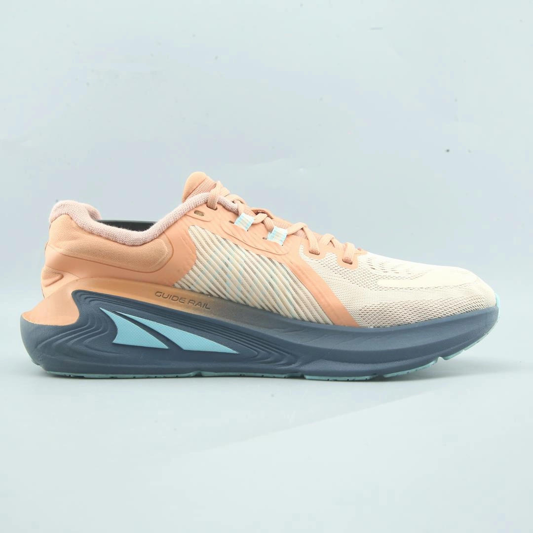 ALTRA PARADIGM 7 lightweight athletic shoe look