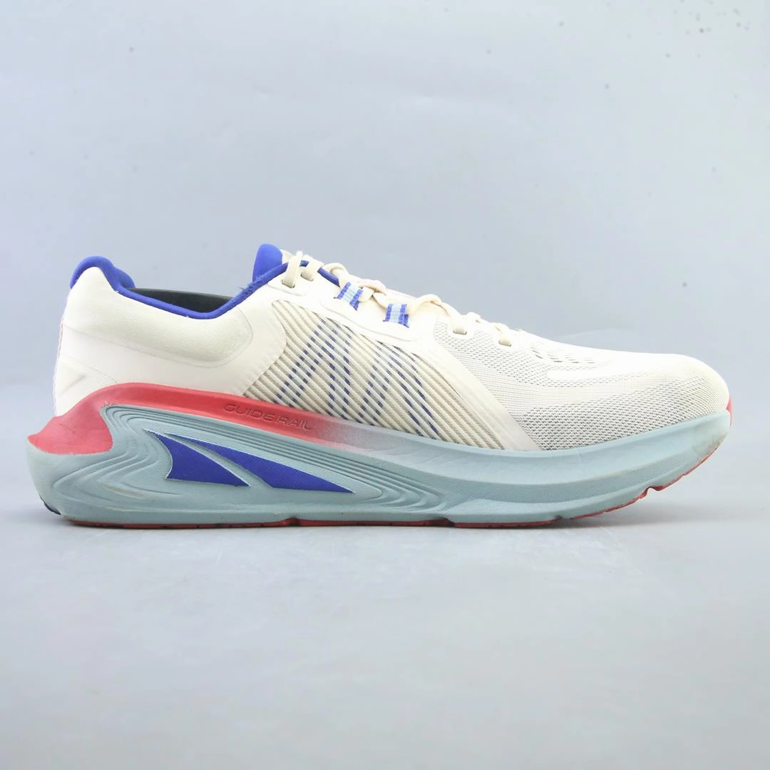 ALTRA PARADIGM 7 lightweight athletic shoe look