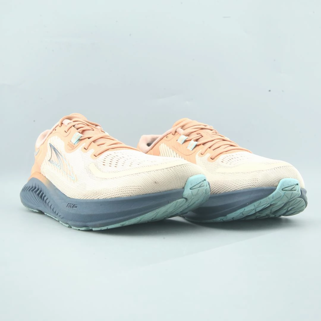 ALTRA PARADIGM 7 lightweight athletic shoe look