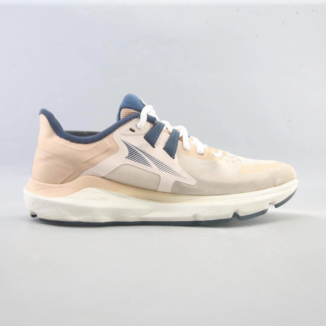 ALTRA PROVISION 6 lightweight athletic shoe look