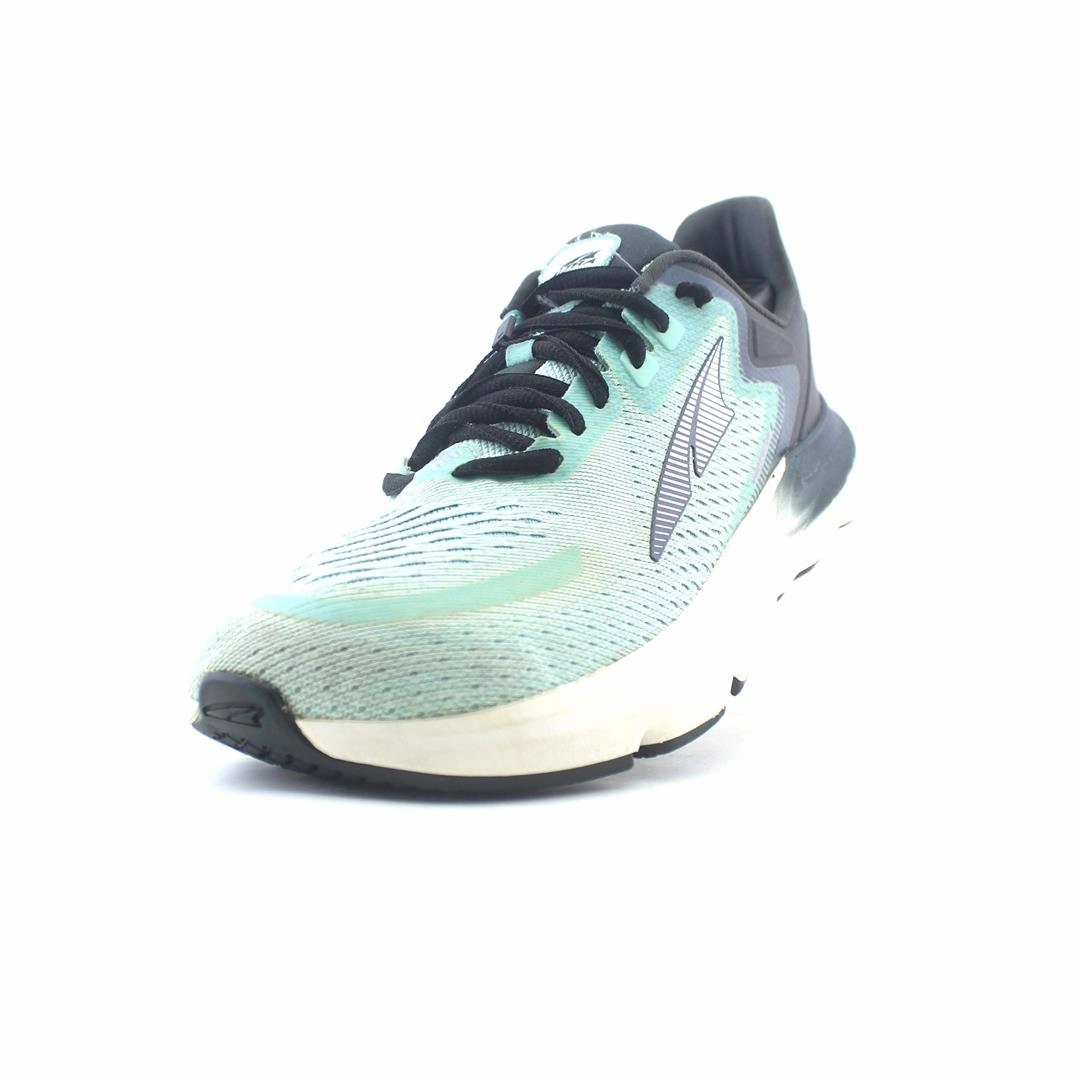 ALTRA PROVISION 6 lightweight athletic shoe look
