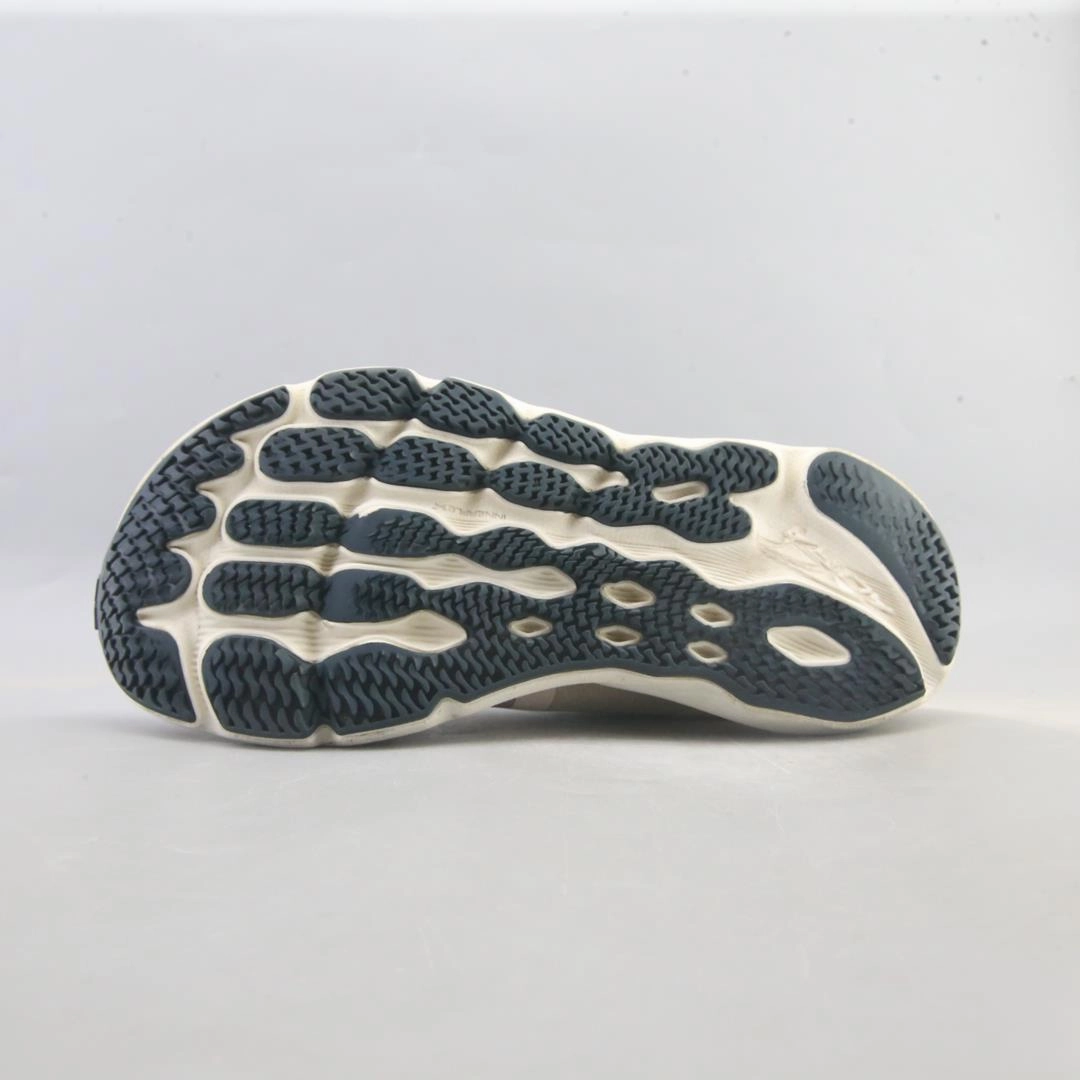 ALTRA PROVISION 6 lightweight athletic shoe look