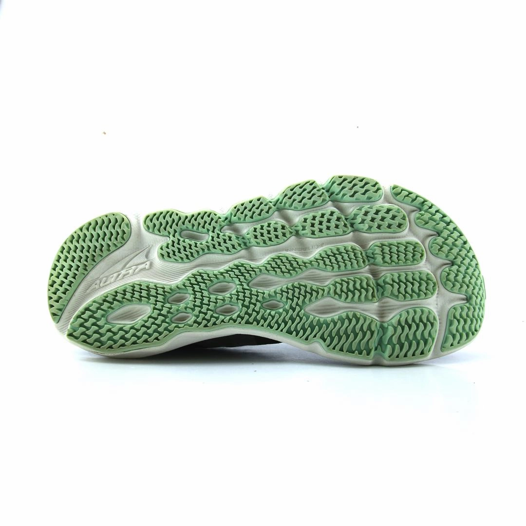 ALTRA PROVISION 6 lightweight athletic shoe look