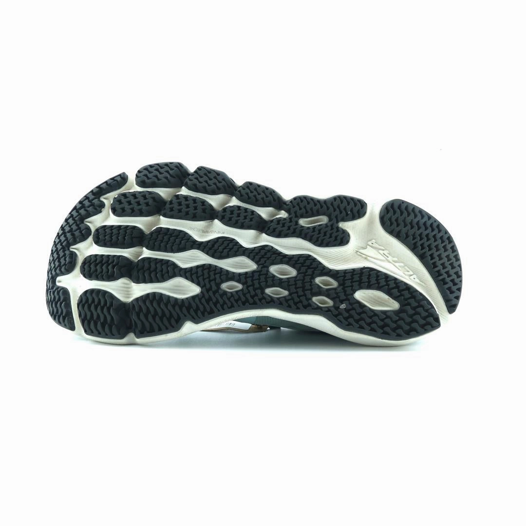 ALTRA PROVISION 6 lightweight athletic shoe look
