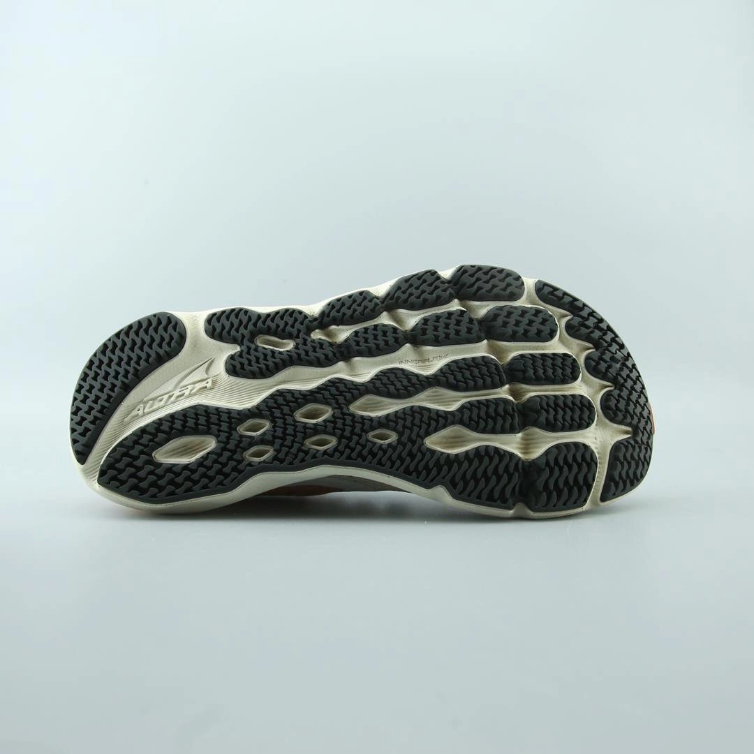 ALTRA PROVISION 7 lightweight athletic shoe look