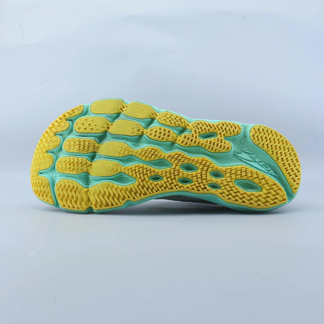 ALTRA PROVISION 7 lightweight athletic shoe look