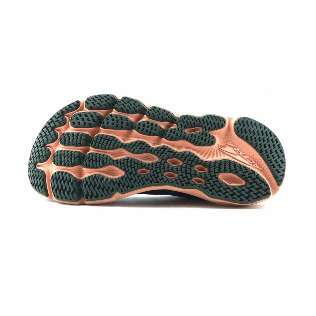 ALTRA PROVISION 7 lightweight athletic shoe look