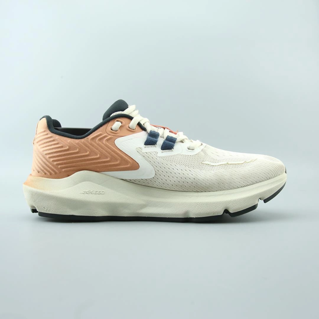 ALTRA PROVISION 7 lightweight athletic shoe look