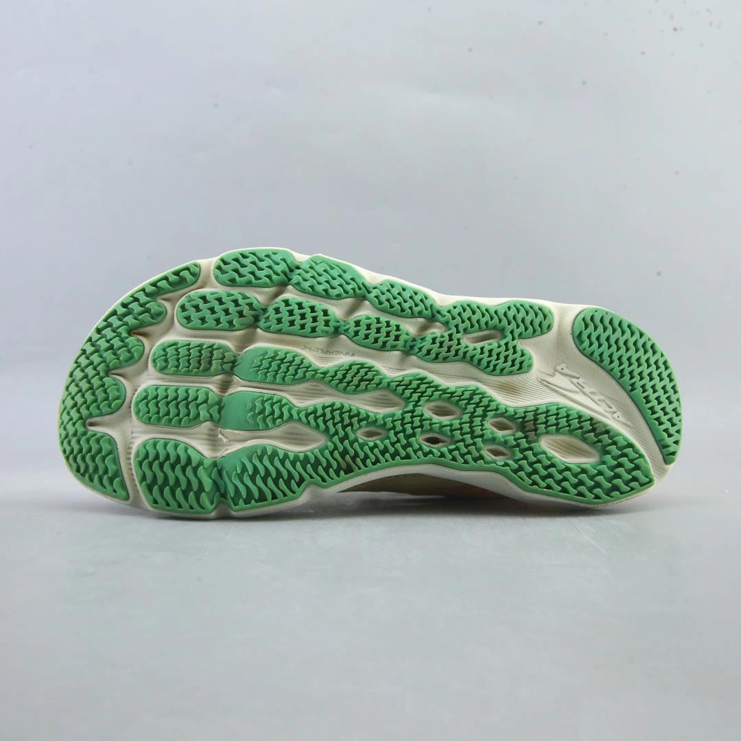 ALTRA PROVISION 7 lightweight athletic shoe look