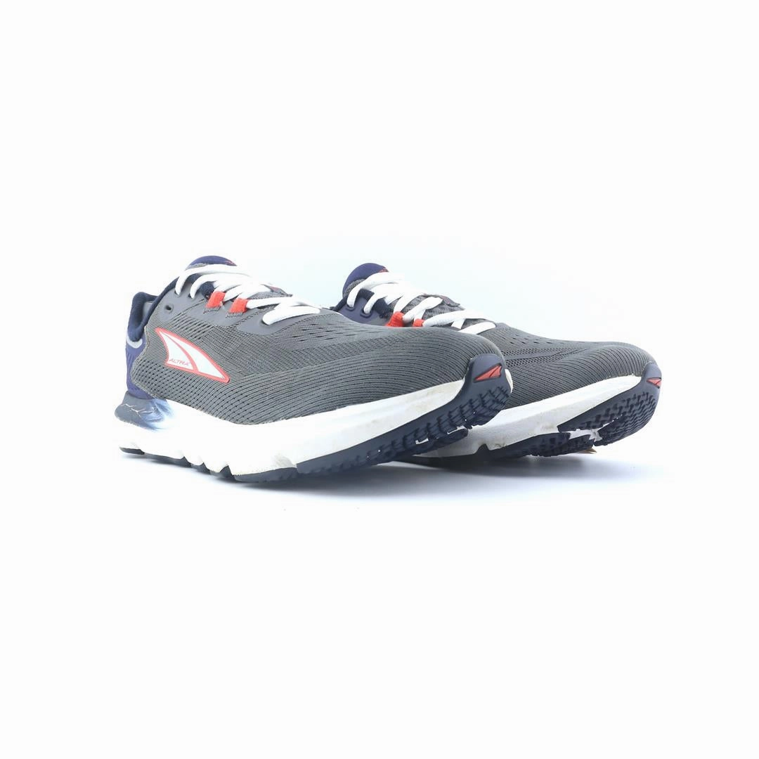 ALTRA PROVISION 7 lightweight athletic shoe look