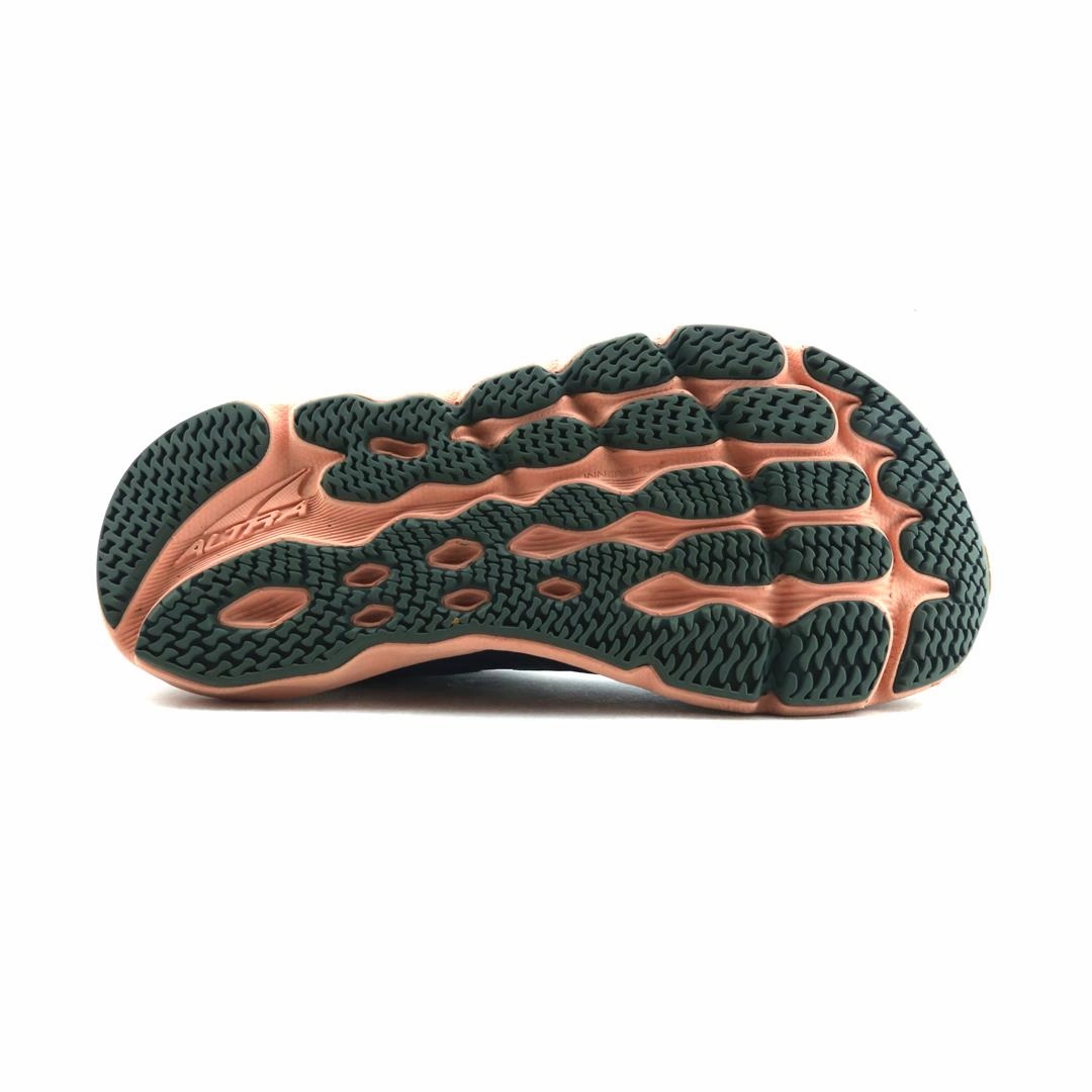 ALTRA PROVISION 7 lightweight athletic shoe look
