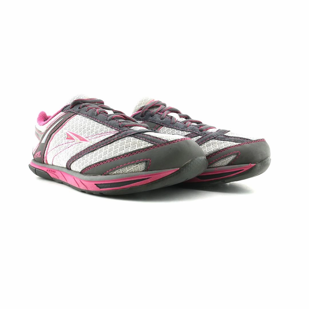 ALTRA PROVISIONESS lightweight athletic shoe look