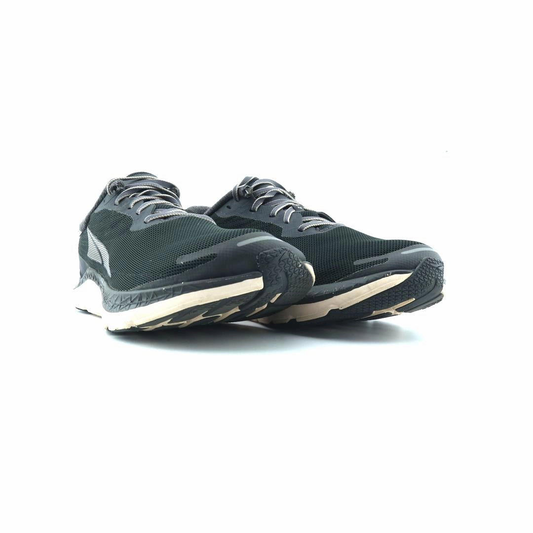 ALTRA RIVERA 2 lightweight athletic shoe look