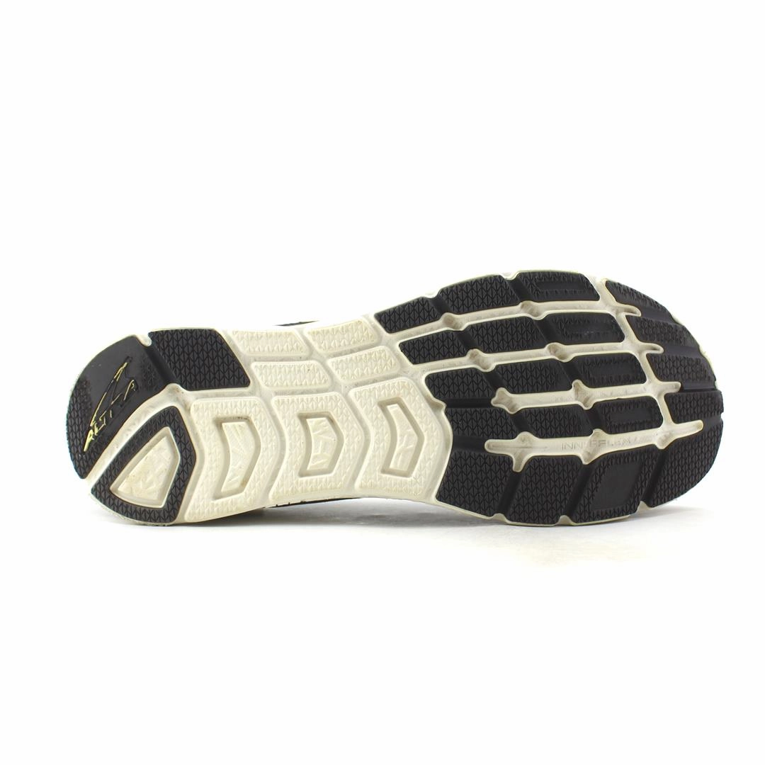 ALTRA RIVERA 2 lightweight athletic shoe look