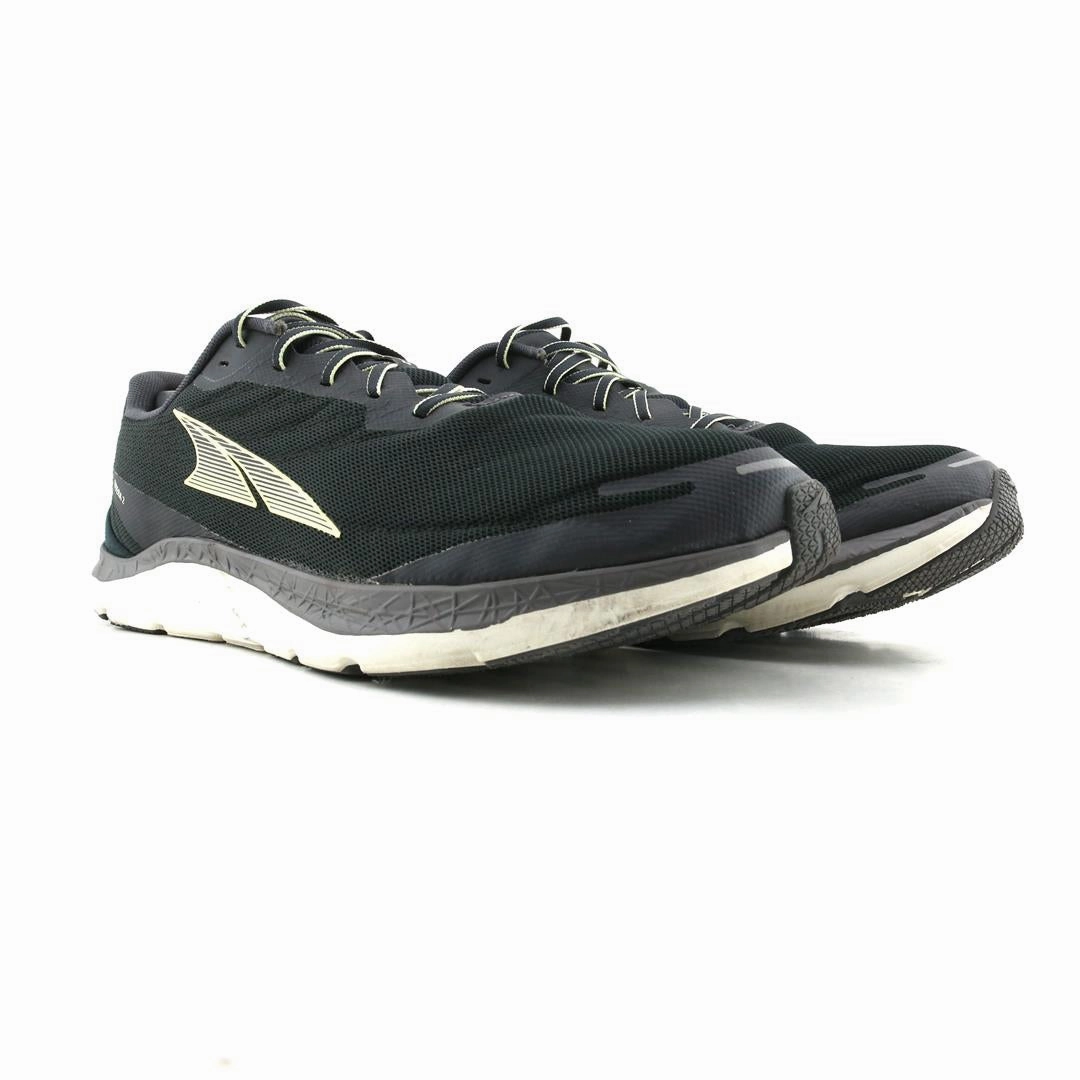 ALTRA RIVERA 2 lightweight athletic shoe look