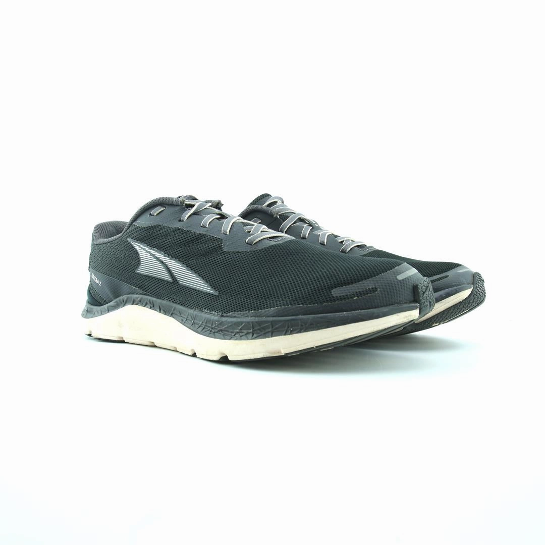 ALTRA RIVERA 2 lightweight athletic shoe look