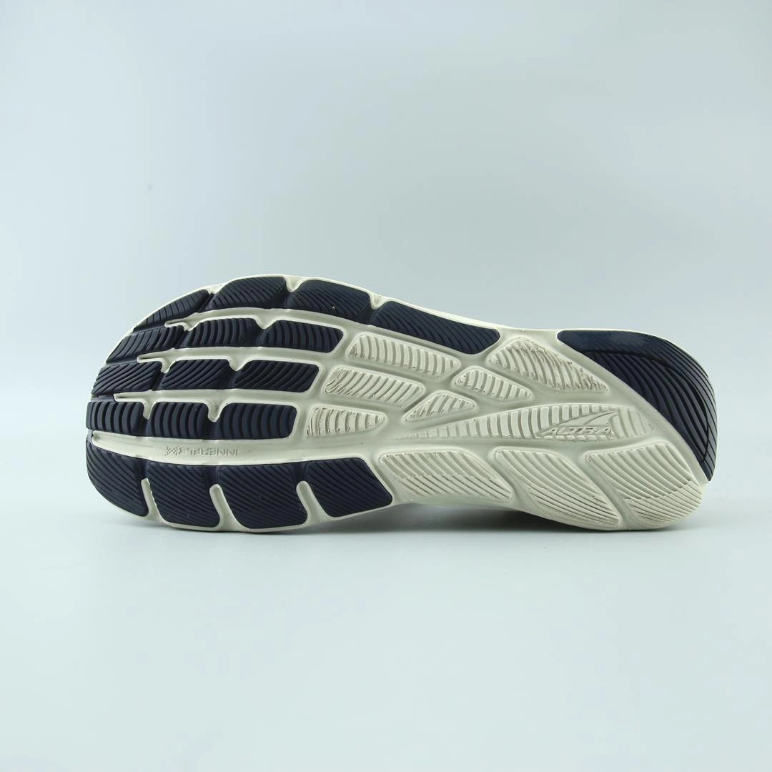 ALTRA RIVERA 3 lightweight athletic shoe look