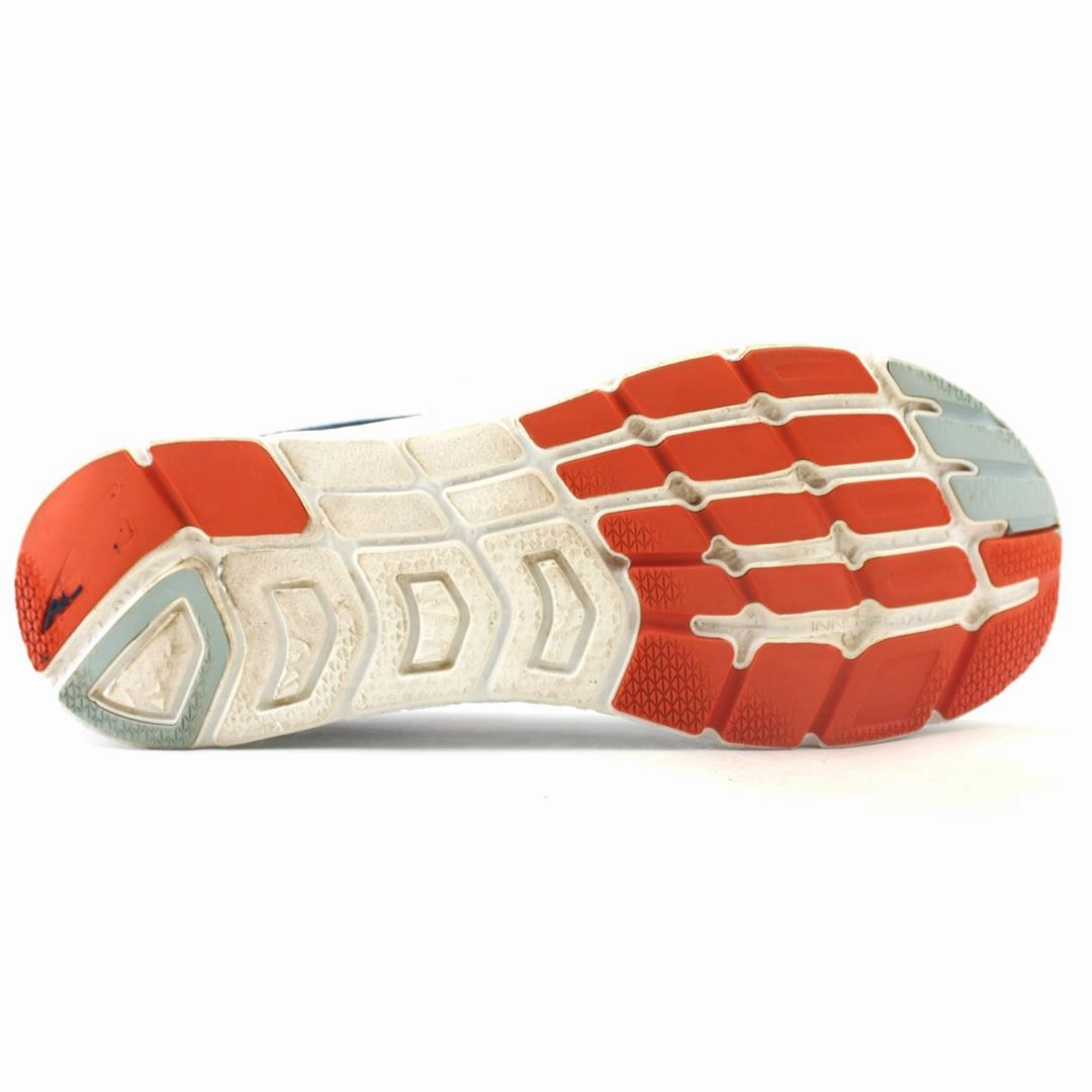 ALTRA RIVERA lightweight athletic shoe look
