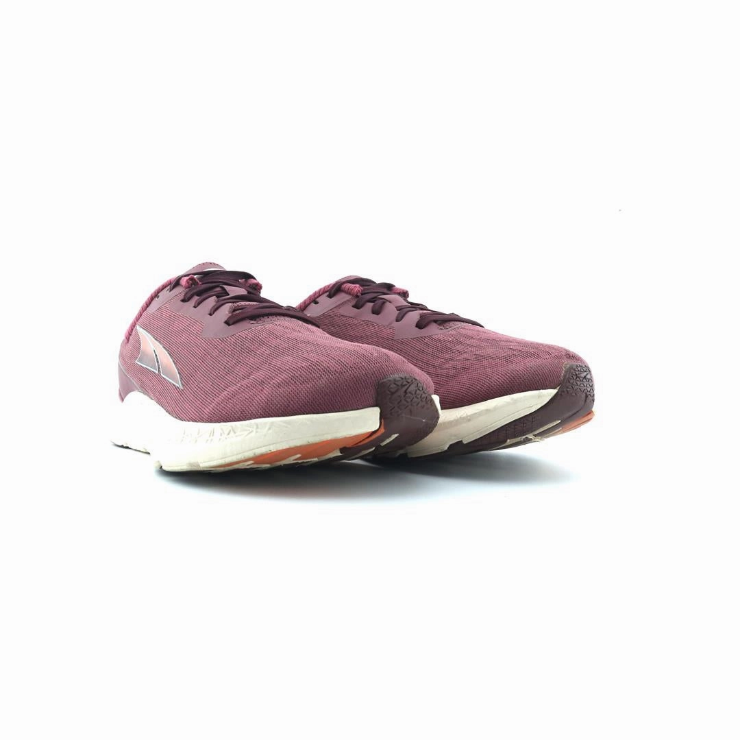 ALTRA RIVERA lightweight athletic shoe look