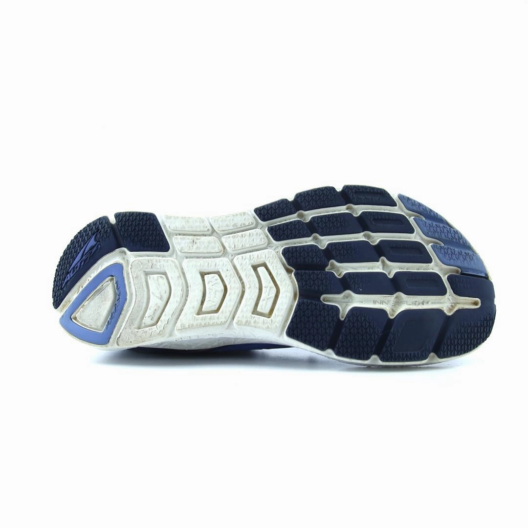 ALTRA RIVERA lightweight athletic shoe look