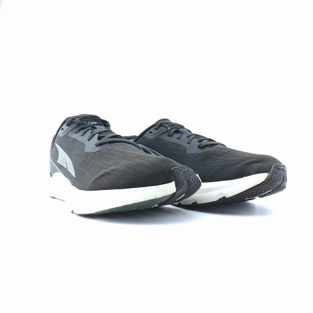 ALTRA RIVERA lightweight athletic shoe look