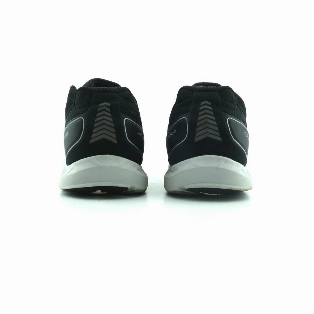 ALTRA RIVERA lightweight athletic shoe look