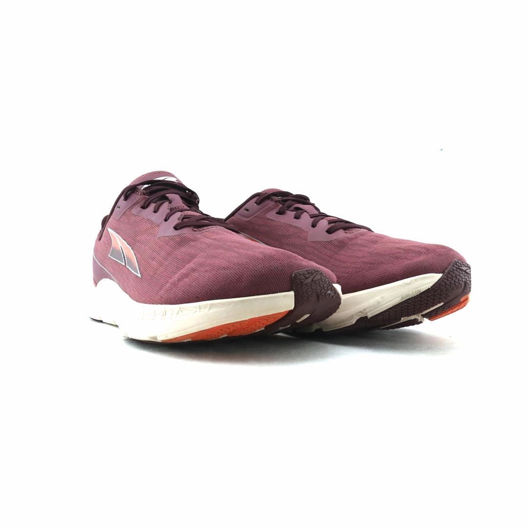ALTRA RIVERA lightweight athletic shoe look