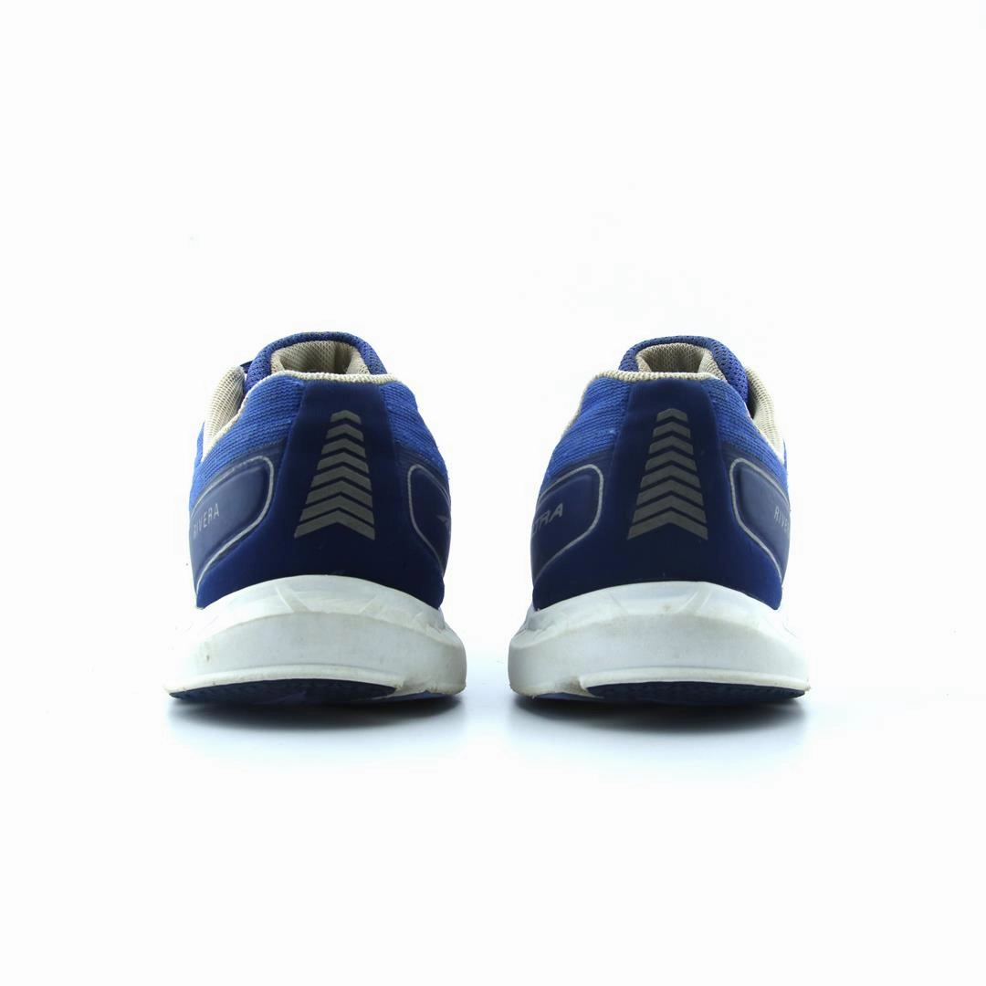 ALTRA RIVERA lightweight athletic shoe look