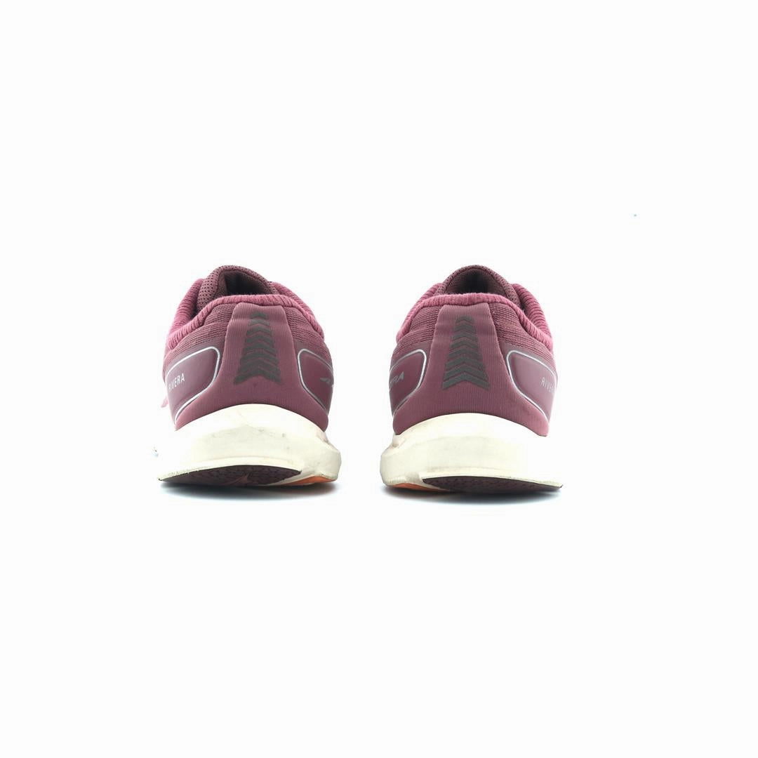 ALTRA RIVERA lightweight athletic shoe look