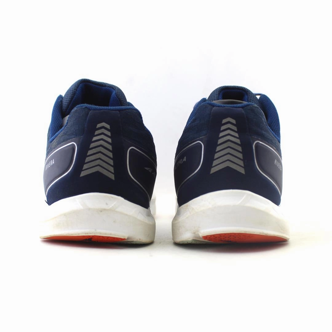 ALTRA RIVERA lightweight athletic shoe look