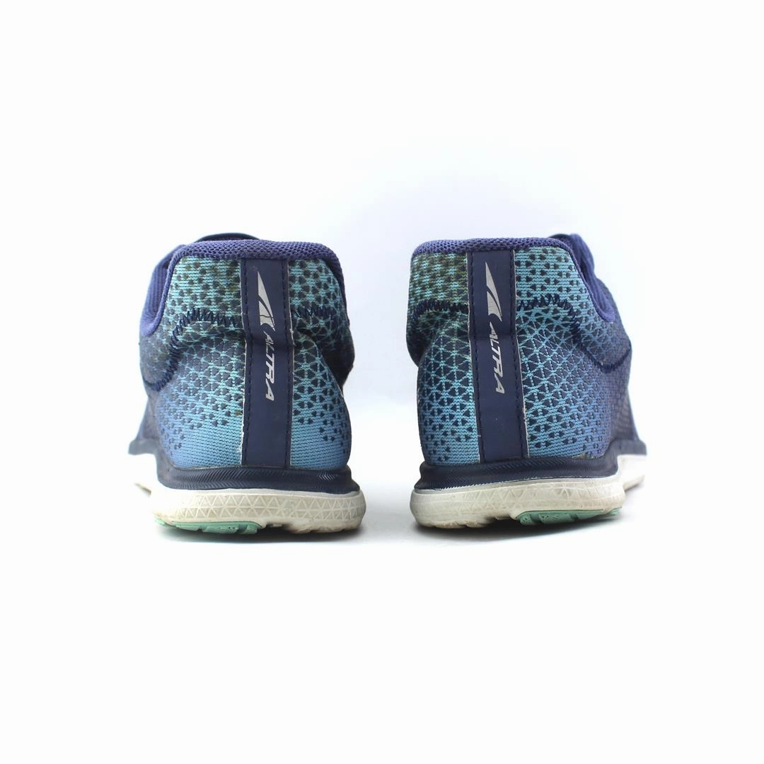 ALTRA SOLSTICE lightweight athletic shoe look