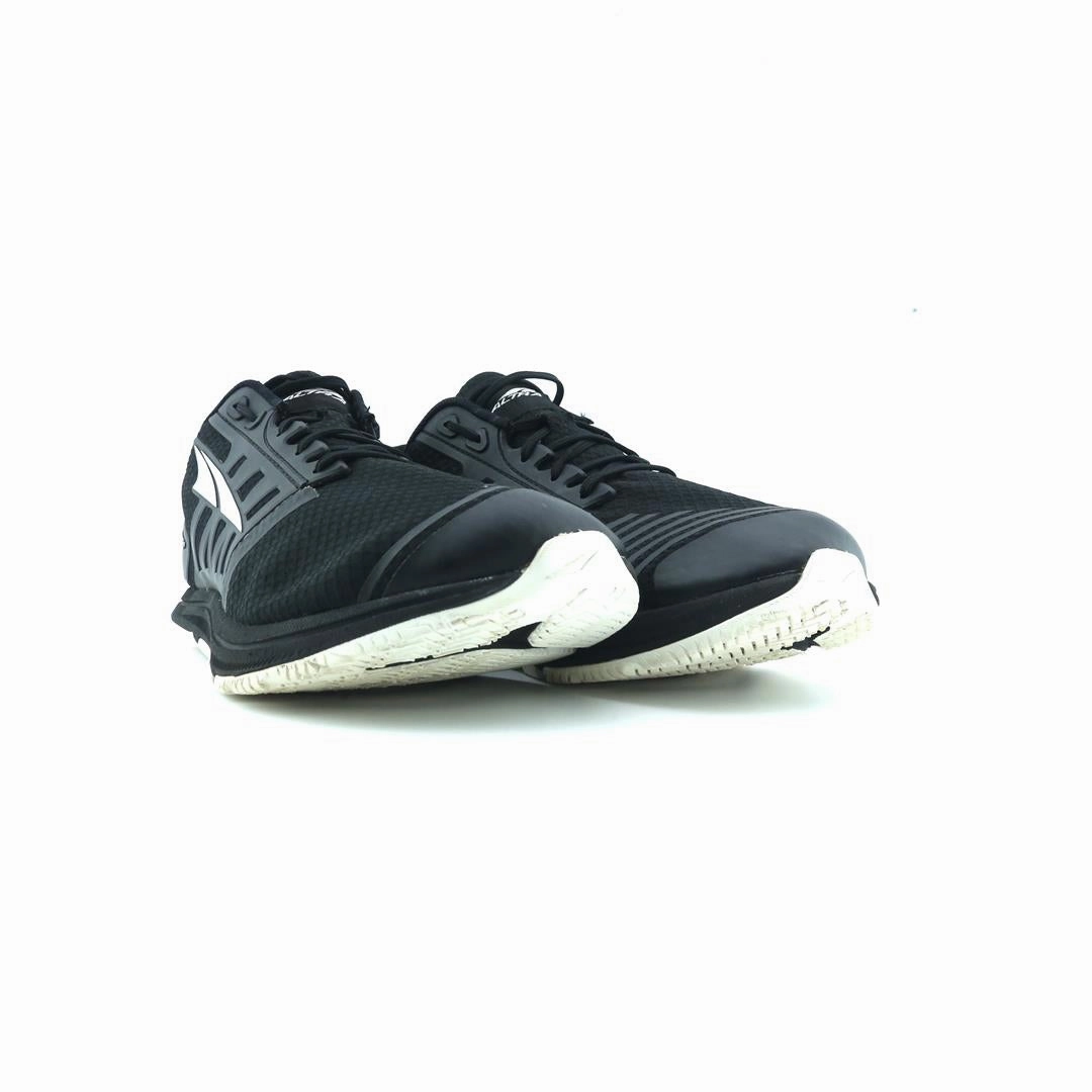 ALTRA SOLSTICE XT 2 lightweight athletic shoe look