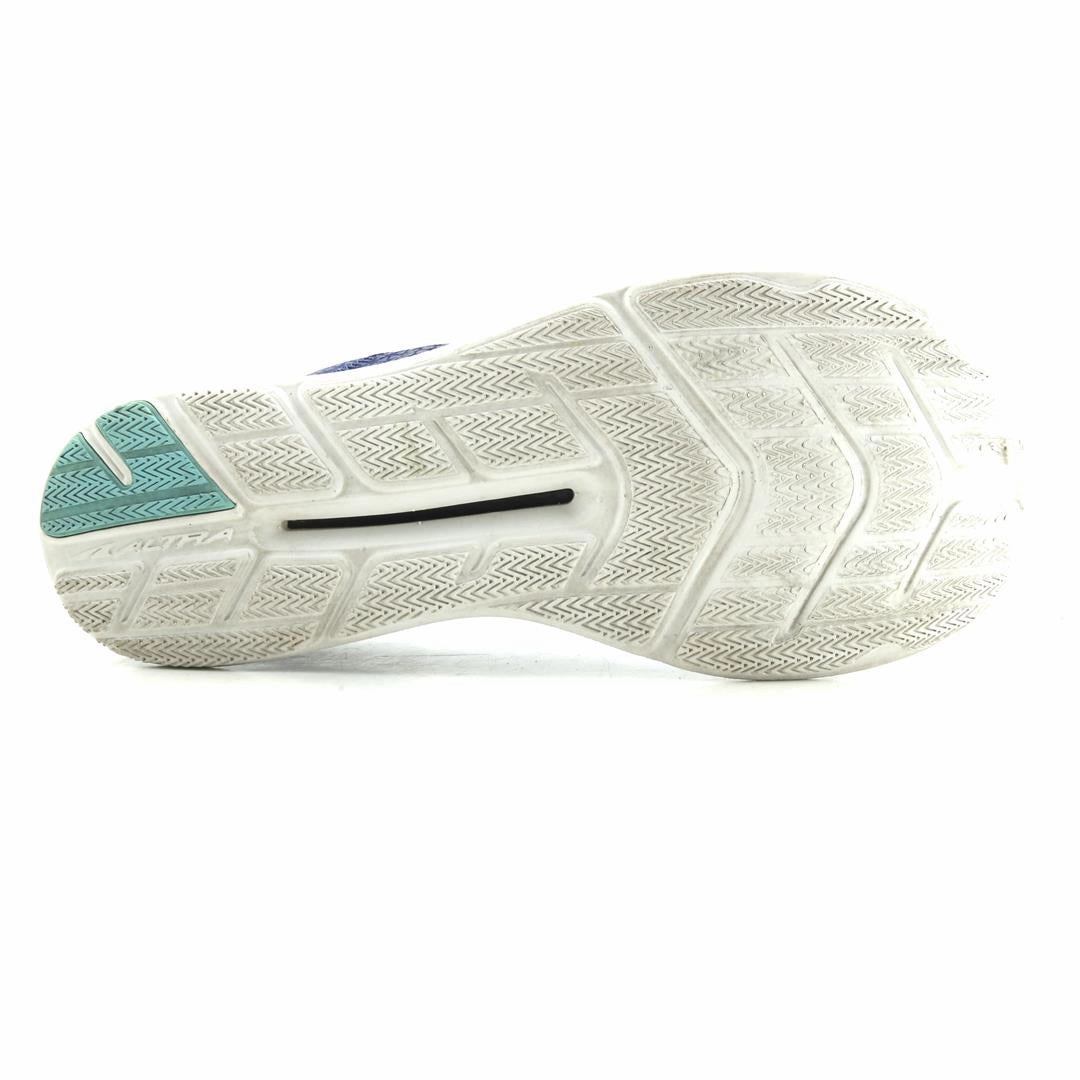 ALTRA SOLSTICE XT lightweight athletic shoe look