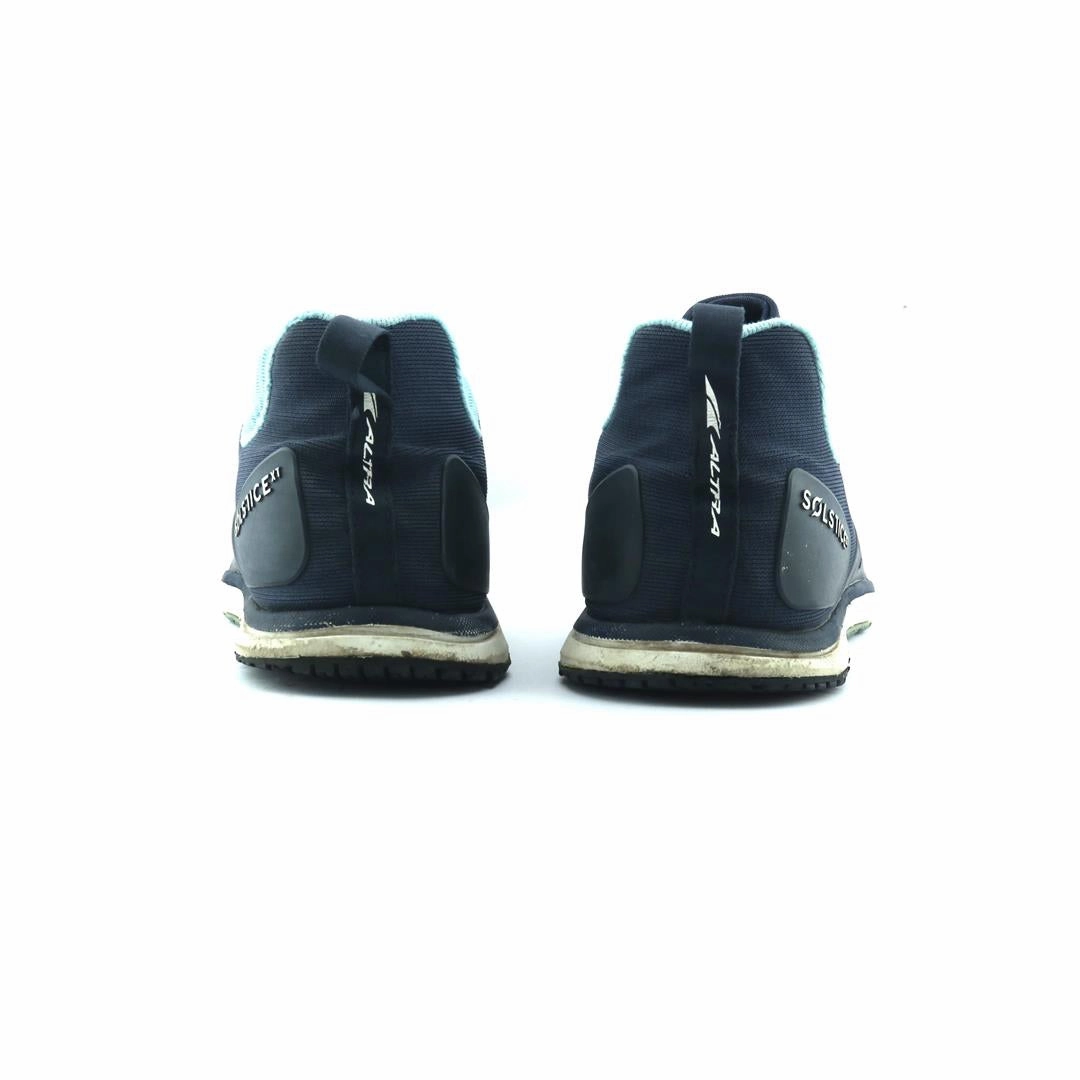 ALTRA SOLSTICE XT lightweight athletic shoe look