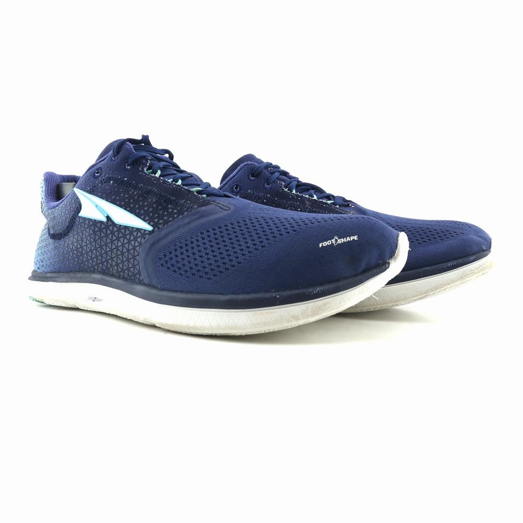 ALTRA SOLSTICE XT lightweight athletic shoe look