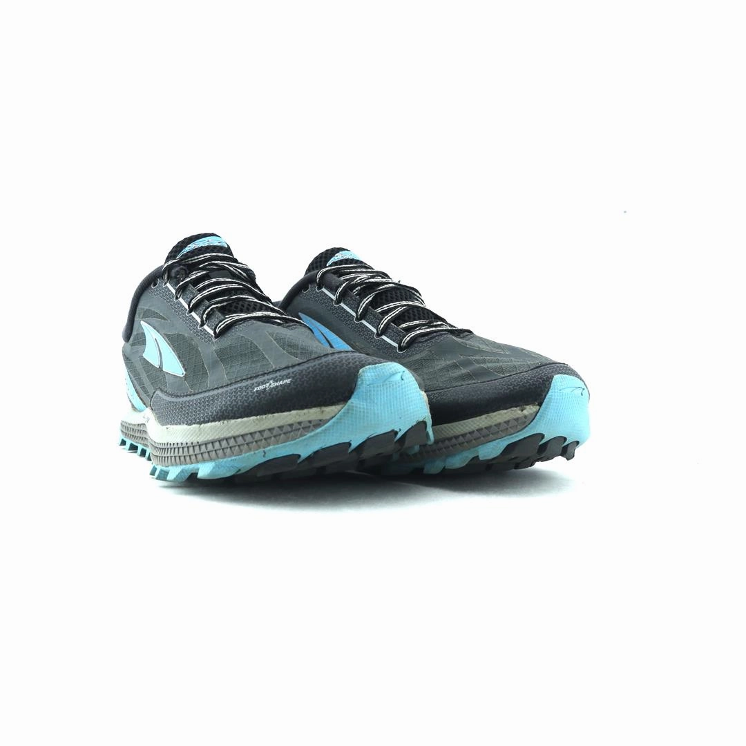 ALTRA SUPERIOR 3.0 lightweight athletic shoe look