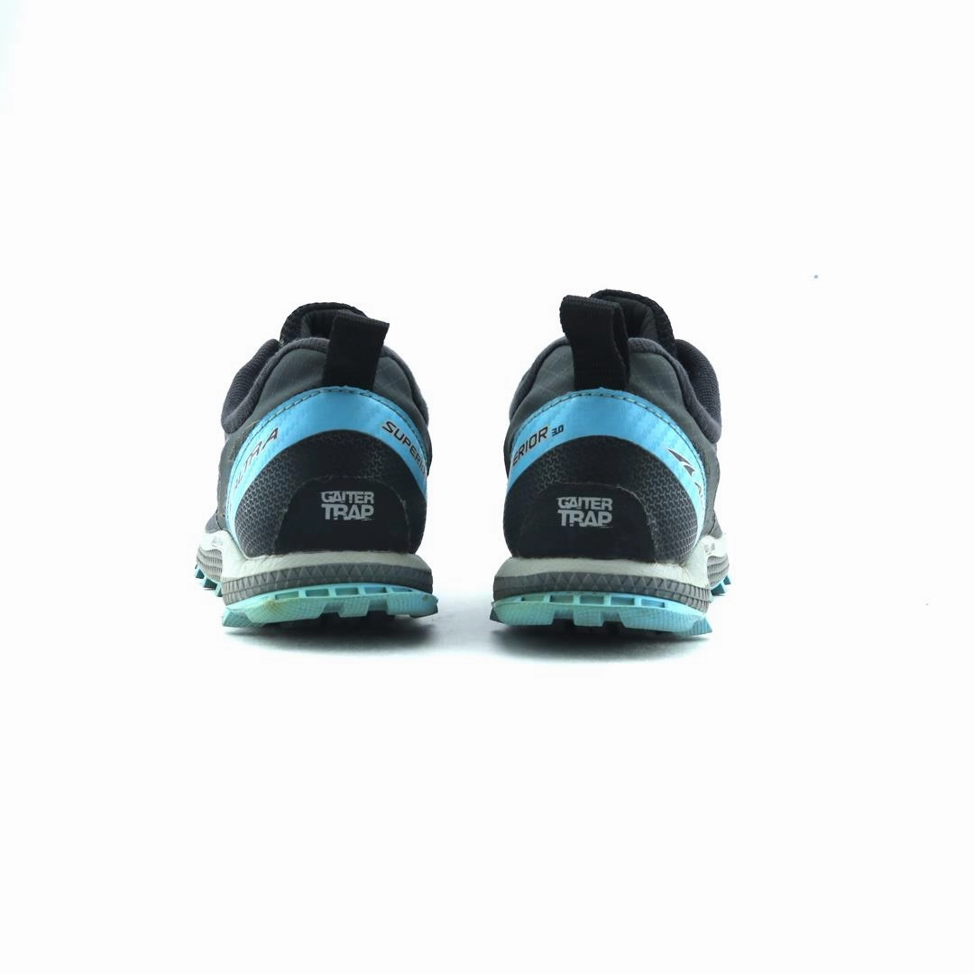 ALTRA SUPERIOR 3.0 lightweight athletic shoe look