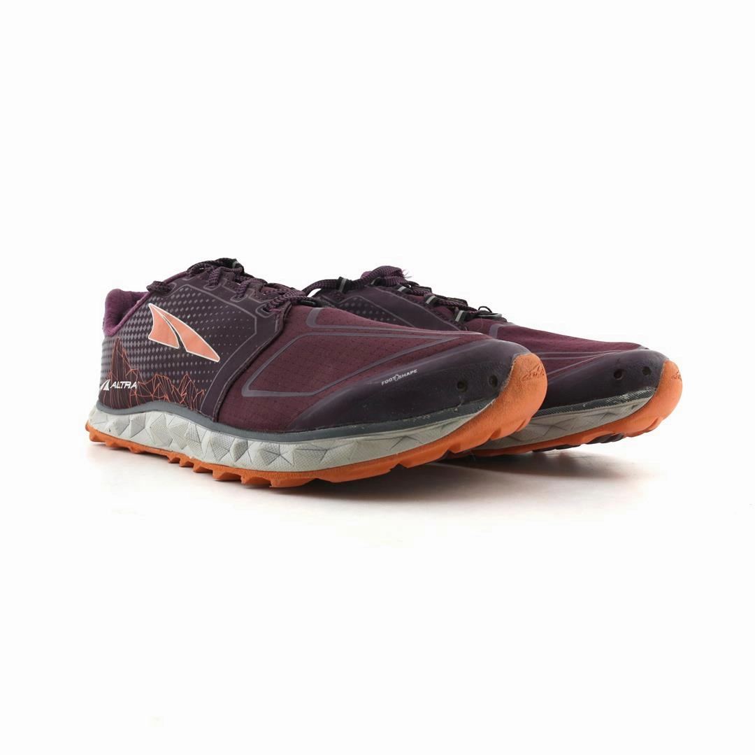 ALTRA SUPERIOR 4 lightweight athletic shoe look